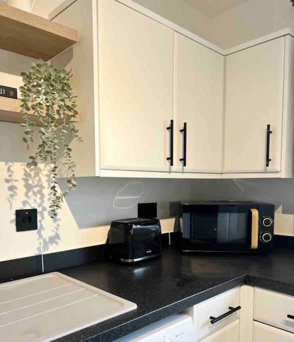The Nook - Cosy Coastal Retreat Near Sandbanks Poole Eksteriør bilde