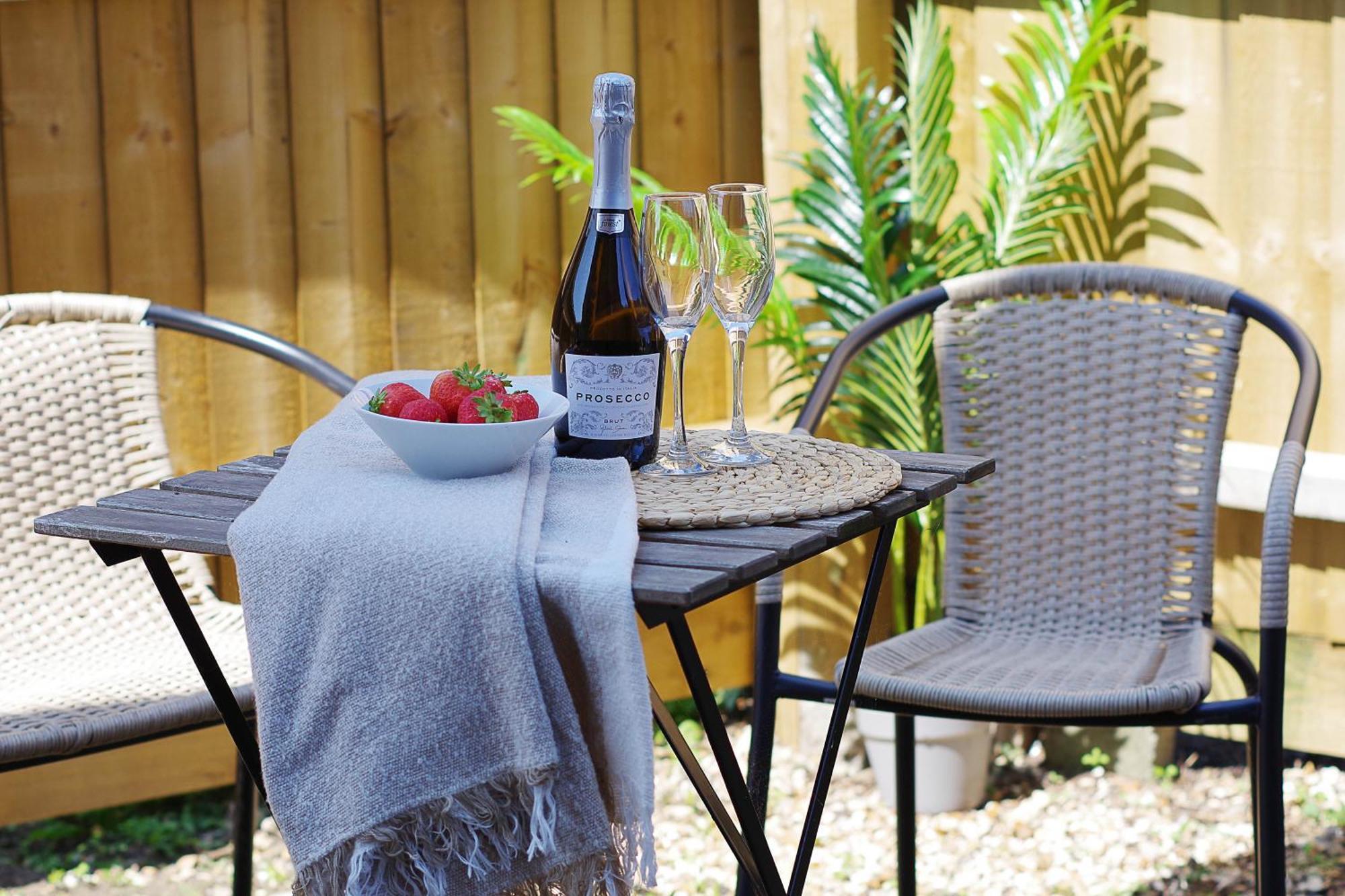 The Nook - Cosy Coastal Retreat Near Sandbanks Poole Eksteriør bilde