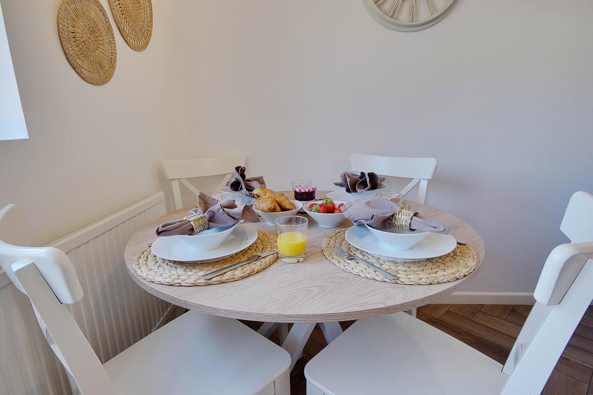 The Nook - Cosy Coastal Retreat Near Sandbanks Poole Eksteriør bilde